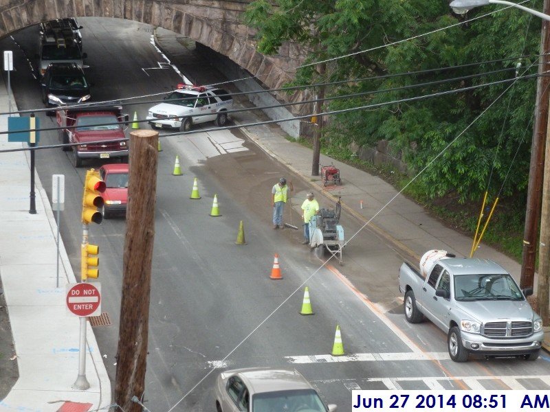 Saw cutting Rahway ave Facing the bridge from the 3rd Floor (800x600)